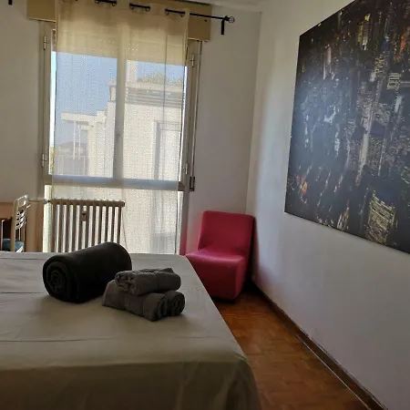 Porta Savonarola بيت ضيافة